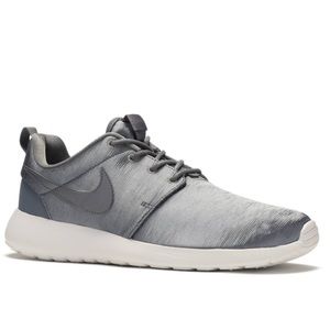 nike | roshe one premium sneakers
